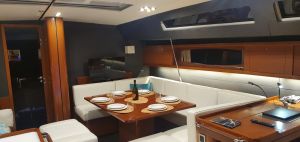 Oceanis 60