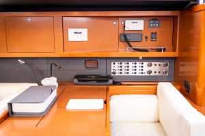 Oceanis 60