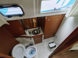Sun Odyssey 389