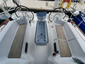 Sun Odyssey 389