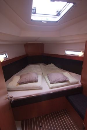 Bavaria Cruiser 37