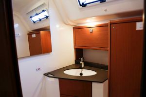 Bavaria Cruiser 51