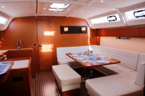 Bavaria Cruiser 51