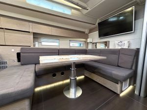 Hanse 588