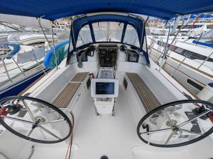 Sun Odyssey 389