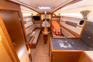 Sun Odyssey 349