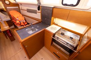Sun Odyssey 349