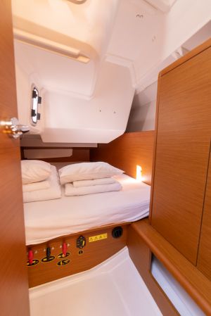 Sun Odyssey 349