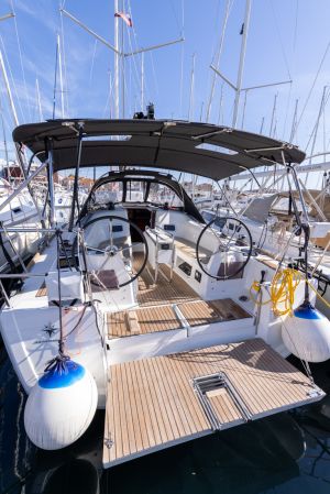 Sun Odyssey 349