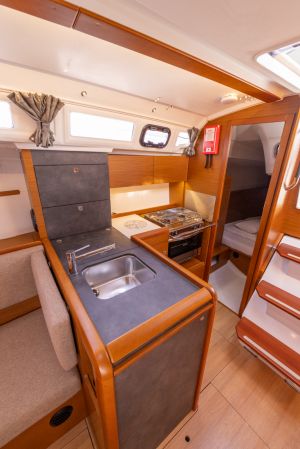 Sun Odyssey 349
