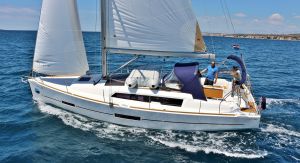 Dufour 382