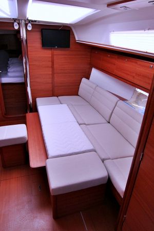 Dufour 382