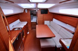 Dufour 382