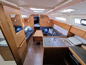Bavaria Cruiser 37
