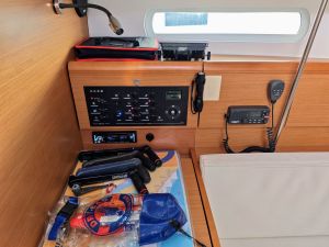 Sun odyssey 379