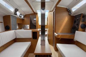 Sun Odyssey 349