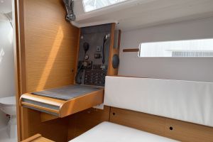 Sun Odyssey 349
