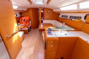 Sun Odyssey 449