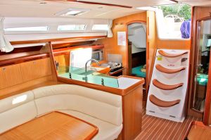 Sun Odyssey 42i