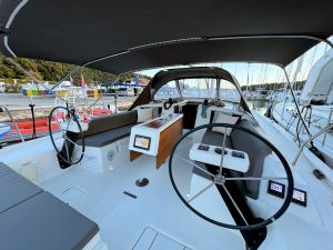 Dufour 430 GL