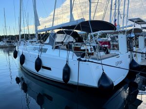 Dufour 430 GL