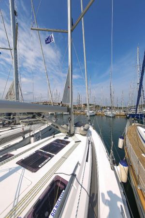 Bavaria Cruiser 37