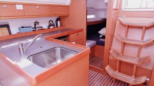 Bavaria Cruiser 37