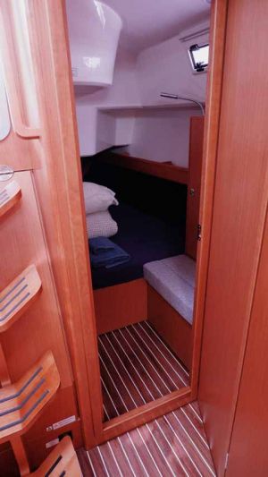 Bavaria Cruiser 37