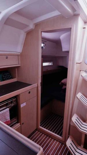 Bavaria Cruiser 37