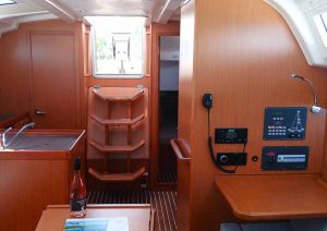Bavaria Cruiser 37