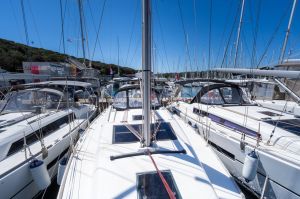 Dufour 382