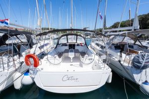 Dufour 382