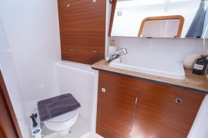 Dufour 382