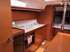 Dufour 382