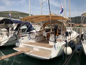 Dufour 382