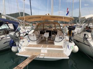 Dufour 382