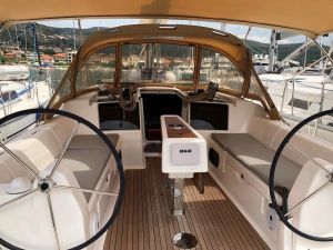 Dufour 382