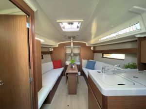 Oceanis 34.1