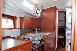 Oceanis 35