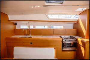 Sun Odyssey 519