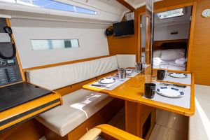 Sun Odyssey 349