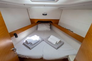 Sun Odyssey 349