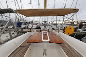 Dufour 350