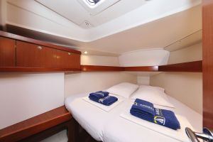 Oceanis 34