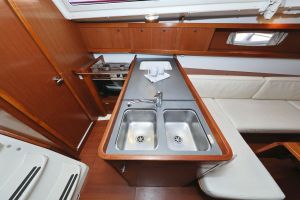 Oceanis 34