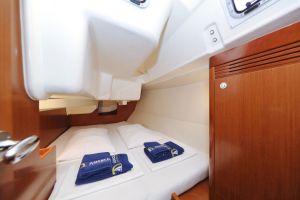 Oceanis 34
