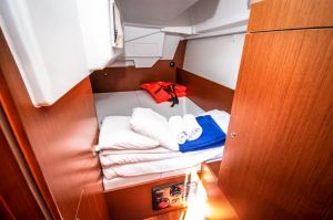 Oceanis 35