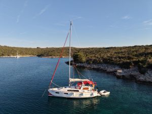 Oceanis 35
