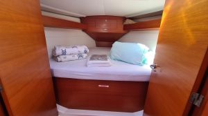 Dufour 350