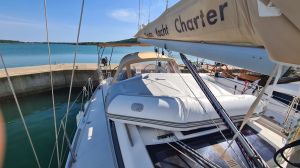 Dufour 350